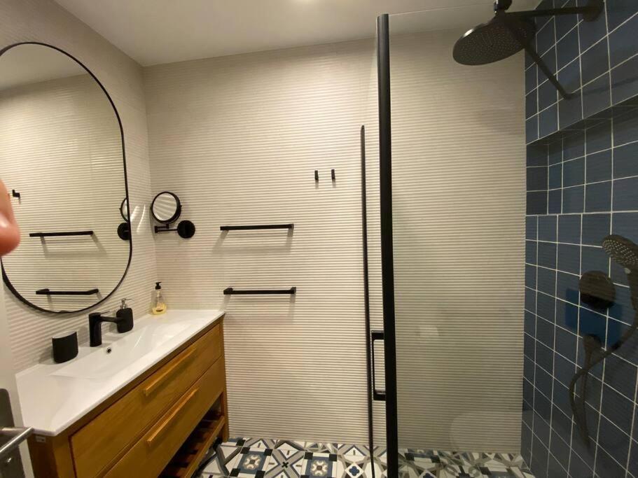 Stylish & Modern 1 Bedroom Suite On Frontline Of Playa Del Duque Costa Adeje  Extérieur photo